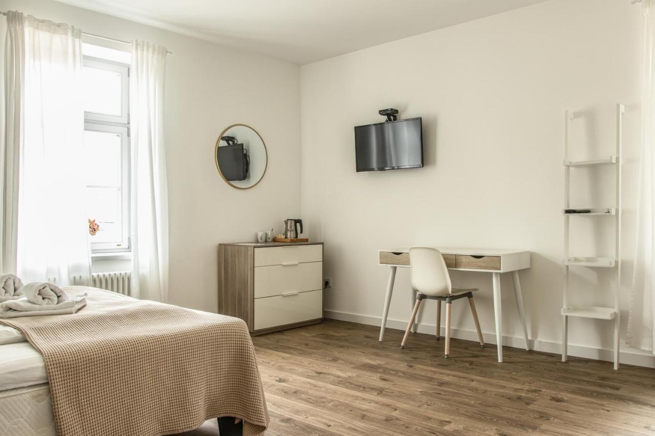 Palac I Folwark Brzeznica Brzeznica  Экстерьер фото