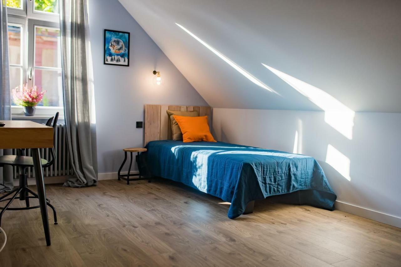 Palac I Folwark Brzeznica Brzeznica  Экстерьер фото